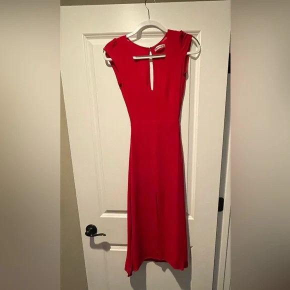 Rare Reformation dress in a vibrant red - Picture 1 of 5